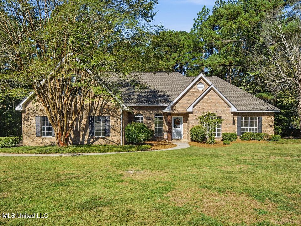 1st image of 127 Cherry Oak Trl