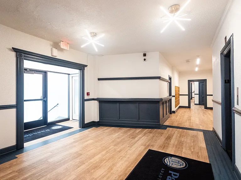 Pasadena Apartments — Photo 31