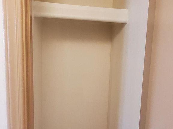 4th image of 10806 Ivanhoe Dr #0