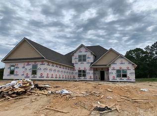 20 Shiloh Dr, Fort Mitchell, AL 36856