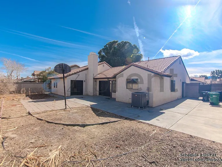 5327 Meredith Ave — Photo 24