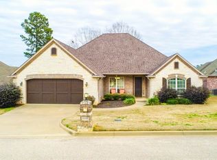 3906 Falls Creek Dr, Longview, TX 75605