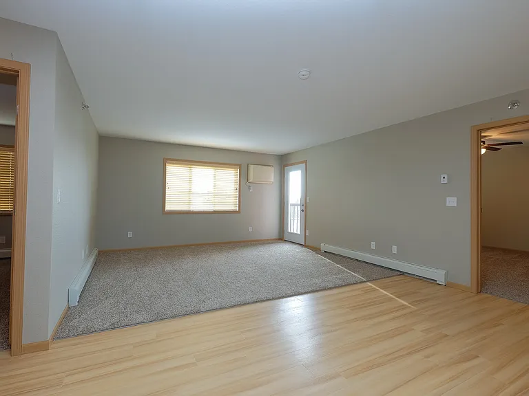 Fargo, ND Urban Plains Apartments | Living