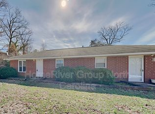 407 Summit St APT 2, Madison, NC 27025