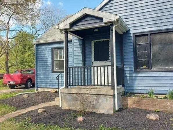 5782 N Edinburg Rd, Edinburg, PA 16116