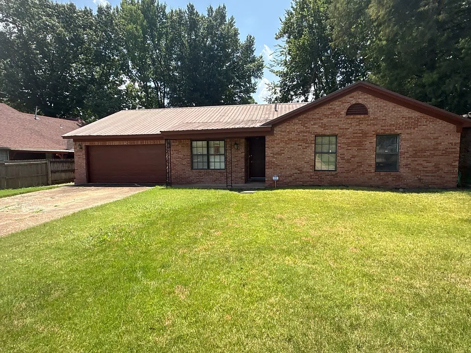 5353 Scrivener Dr