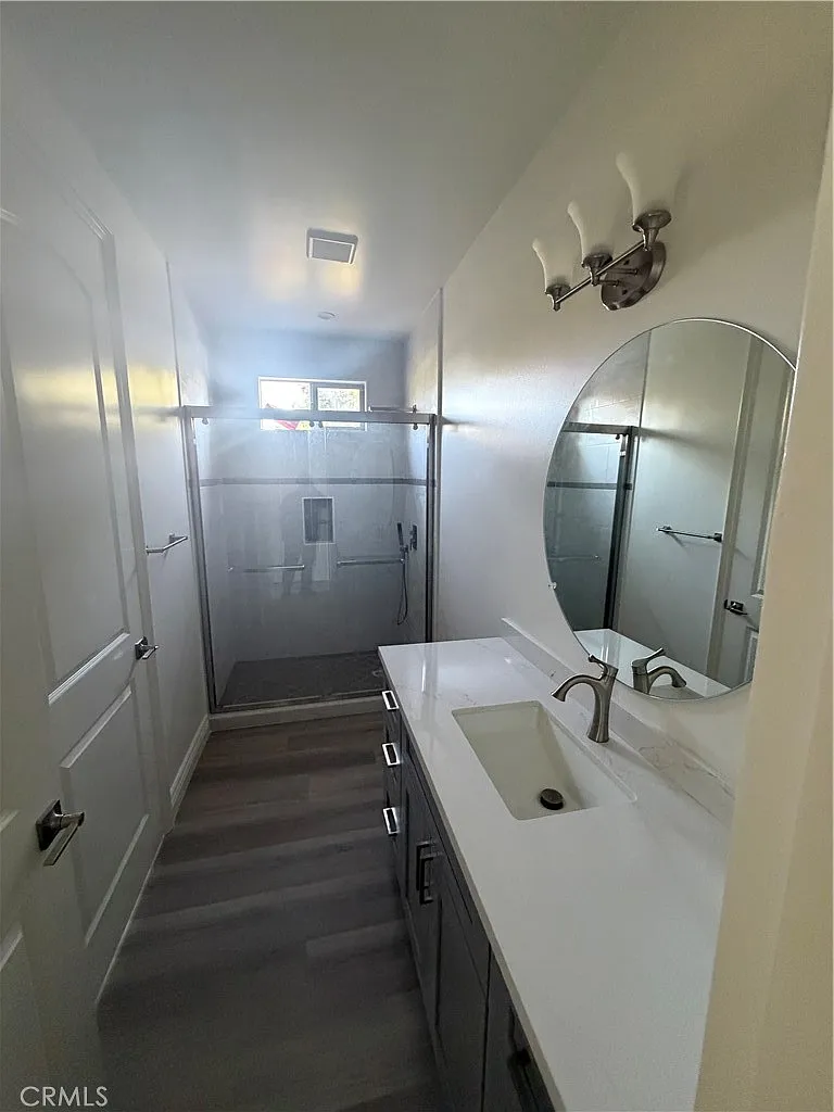 2 bed, 864 sqft, $3,400 — Photo 4