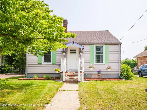 12 Park Avenue, Englishtown, NJ 07726