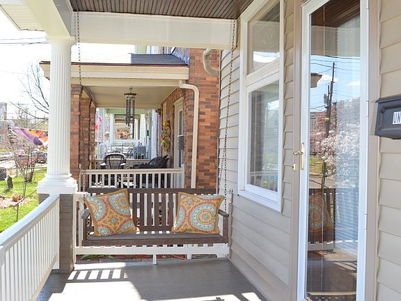 3rd image of 3935 Burwood Ave #1