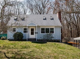 360 Mohegan Park Rd, Norwich, CT 06360