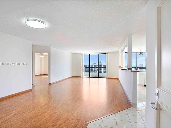 5th image of 3530 Mystic Pointe Dr APT 3214