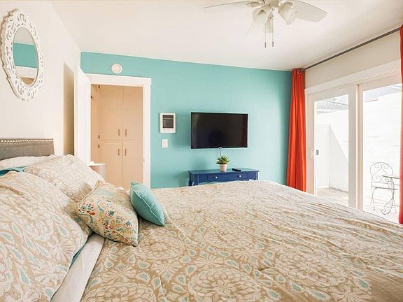 4th image of 4037 Gresham St #5