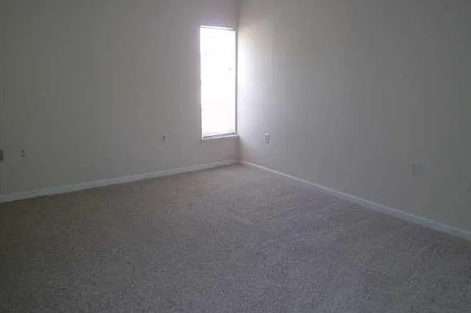 402 Marshall Ct NW #6 — Photo 7