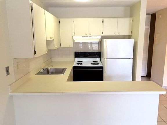5th image of 2708 Vandiver Dr APT 4C