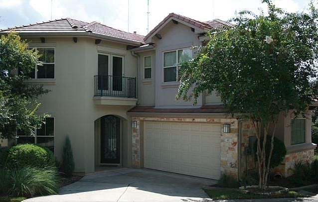 Exterior Facade: Gorgeous Villa Construction