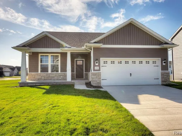 2140 Dabate Dr, Howell, MI 48843