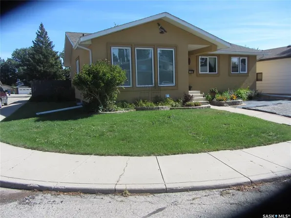 603 Christopher WAY, Saskatoon, SK S7J 3S3