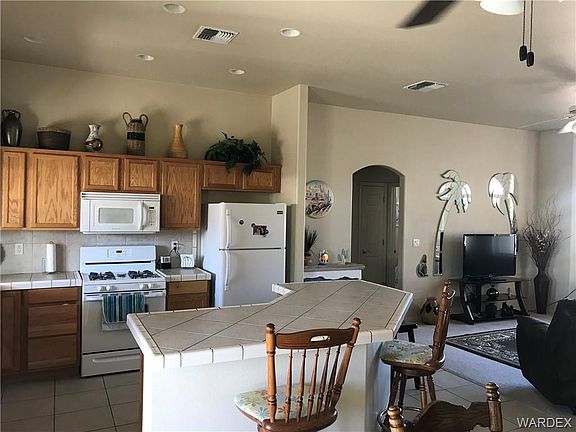 5th image of 4547 S Marguerite Ln