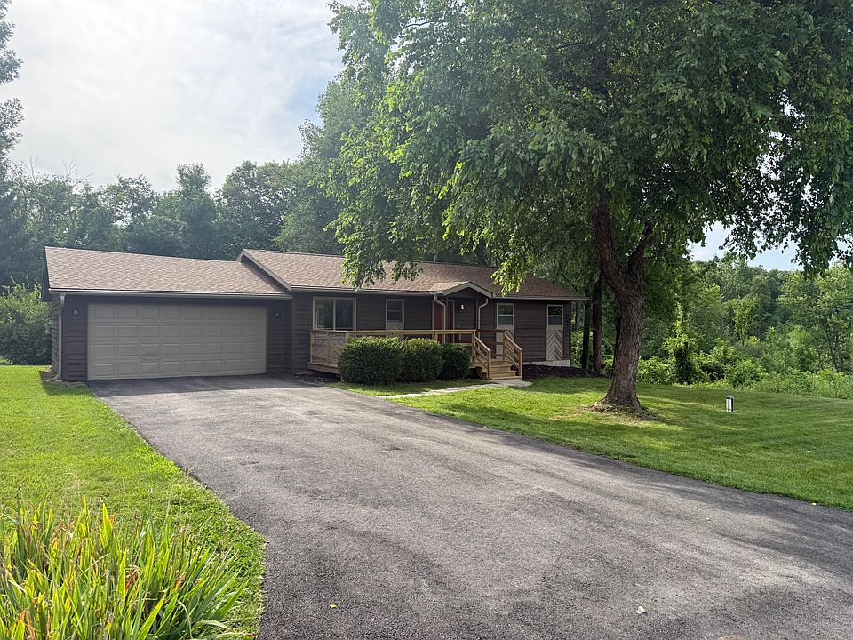 1st image of 722 Stacy Ln