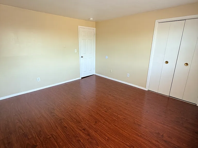 75 Fairview Ave #1-0 — Photo 5