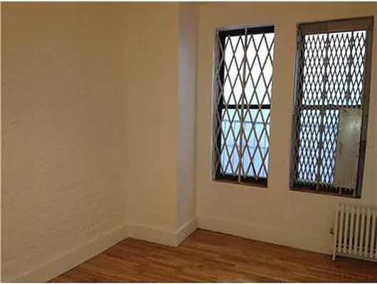 Rented by Douglas Elliman | media 20