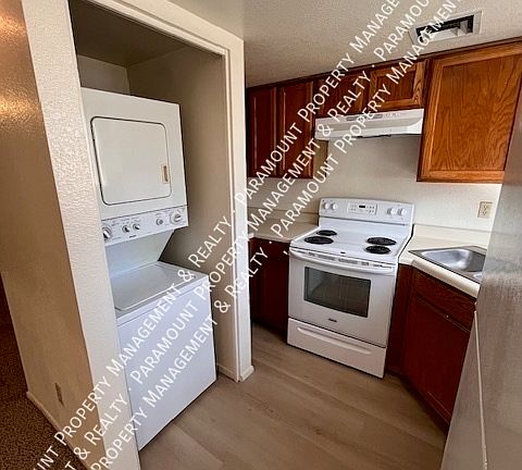5th image of 1546 E Sahuaro Dr APT 2