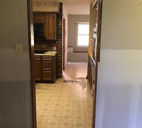 4th image of 8006 McDaniels St