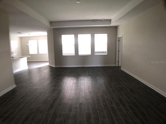 5th image of 12152 Ampersand Pl