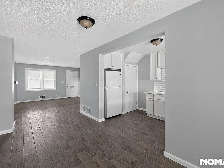 2229 Redthorn Rd — Photo 18