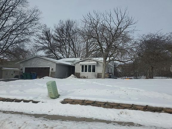 3rd image of 17758 Weaver Lake Dr N