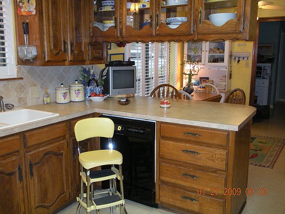 2nd image of 2310 Brook Hollow Dr