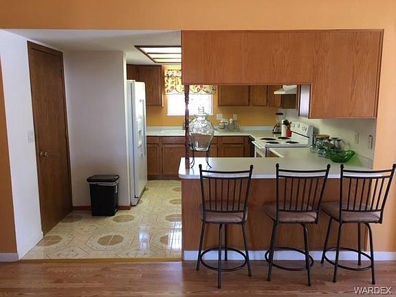 3rd image of 2384 Castle Rock Cir