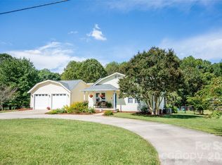 587 Jane Sowers Rd, Statesville, NC 28625