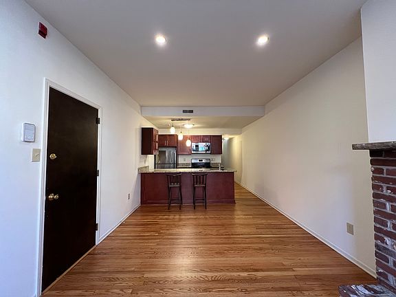 4th image of 1512 Lombard St #1F