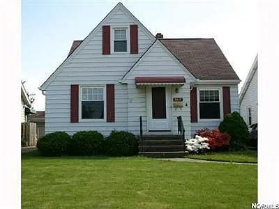 7815 Jameson Rd photo 1
