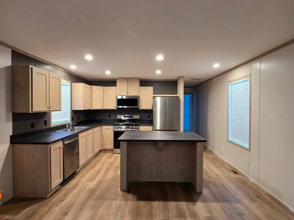 6300 Birch St #275, Schofield, WI 54476