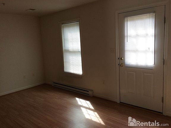 5th image of 17974 Hickory Ln
