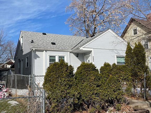 3rd image of 2801 Girard Ave N