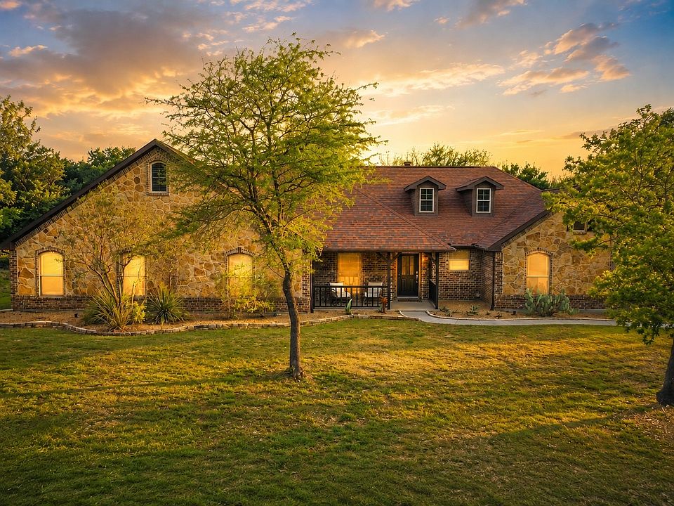1st image of 125 Miramar Cir