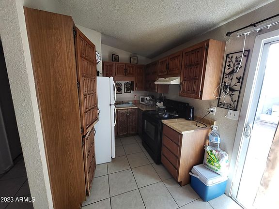 5th image of 3645 N 69th Ave Unit 110