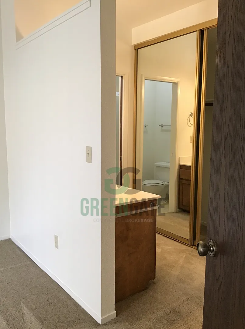 Cute 2 Bedroom Condo Ready to Be Called Home!! — Photo 3