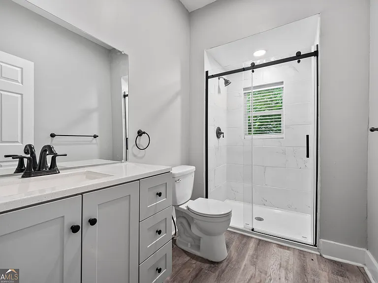1126 Briarcliff Pl NE #1 — Photo 9