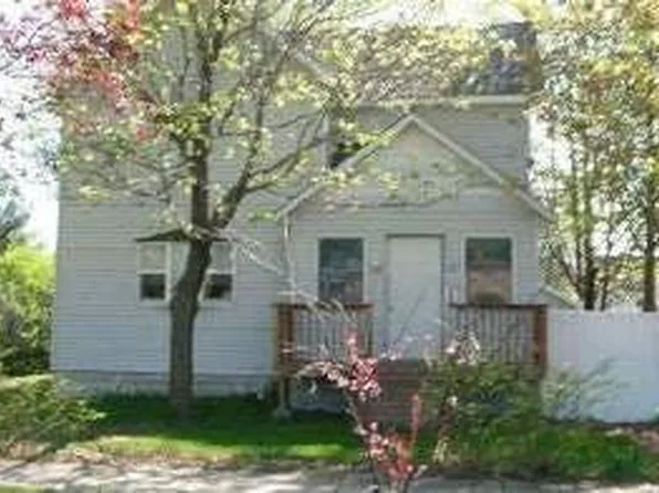 618 N 8th St, Brainerd, MN 56401