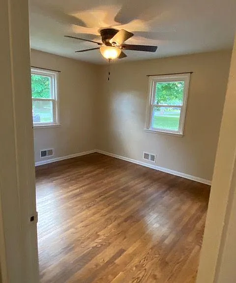855 Brookside Ln — Photo 7