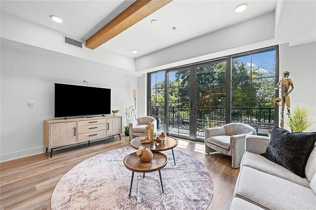 1 bed, 1.0 bath, 981 sqft, $2,595 — Photo 4