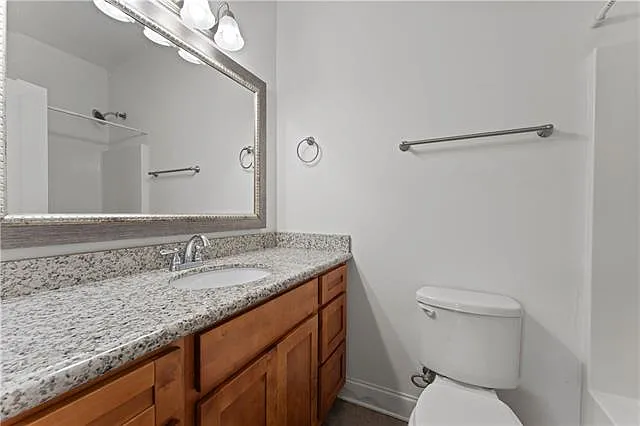 209 S Laurel St #A — Photo 12