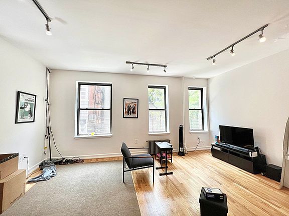 2nd image of 605 W 142nd St APT 25