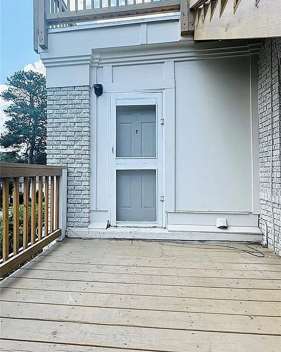 52 Delmont Dr NE #2
