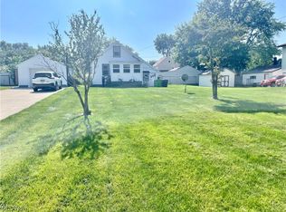 188 Grace Ave, Barberton, OH 44203