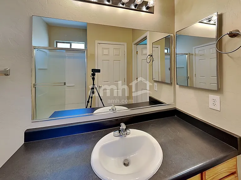 6653 S Stratosphere Ln — Photo 11